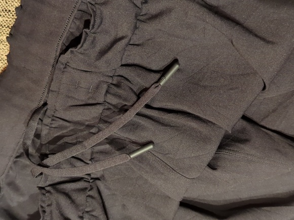 Lululemon FLAWED Keep Moving Jogger Pants Black Plus Sz 16 - Picture 9 of 11